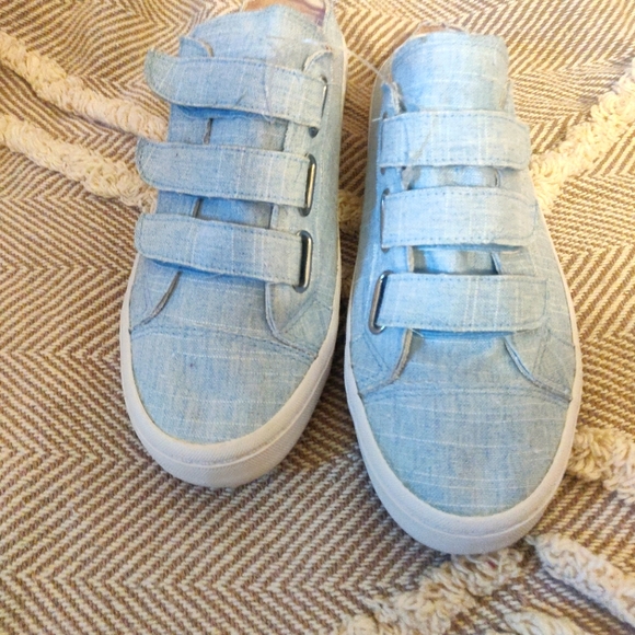 Shoes - Women's shoes